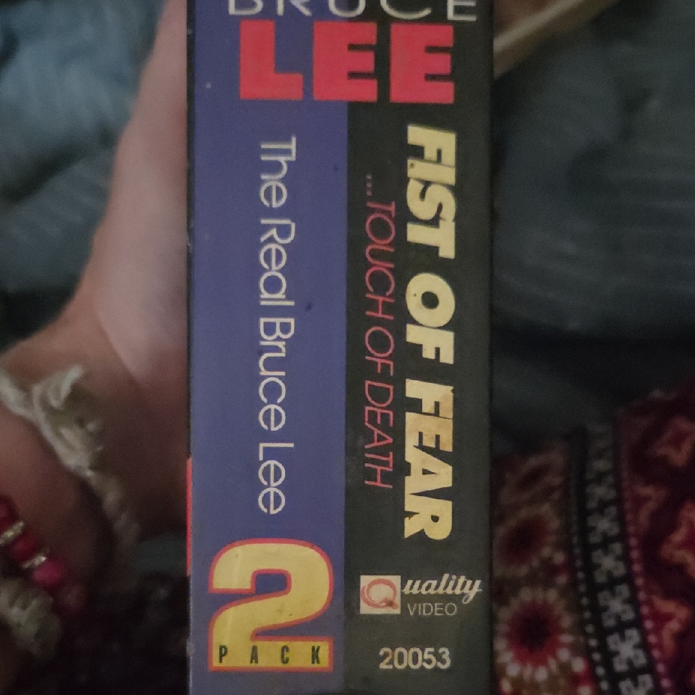 Bruce Lee 2-Pack VHS Collection - Black and Red